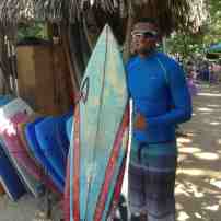 encontrar junior gomez playa grande surf pueblo turismo guía mi río san juan maría trinidad sánchez república dominicana